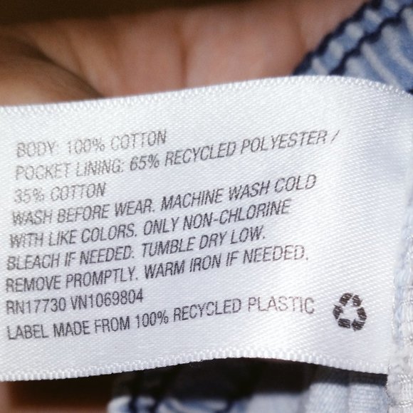 Cat & Jack Shorts in a 2T Jean Shorts uni-sex - Picture 4 of 4